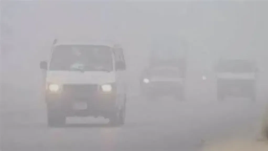 الأرصاد تُحذر من شبورة مائية تحجب الرؤية على هذه طرق