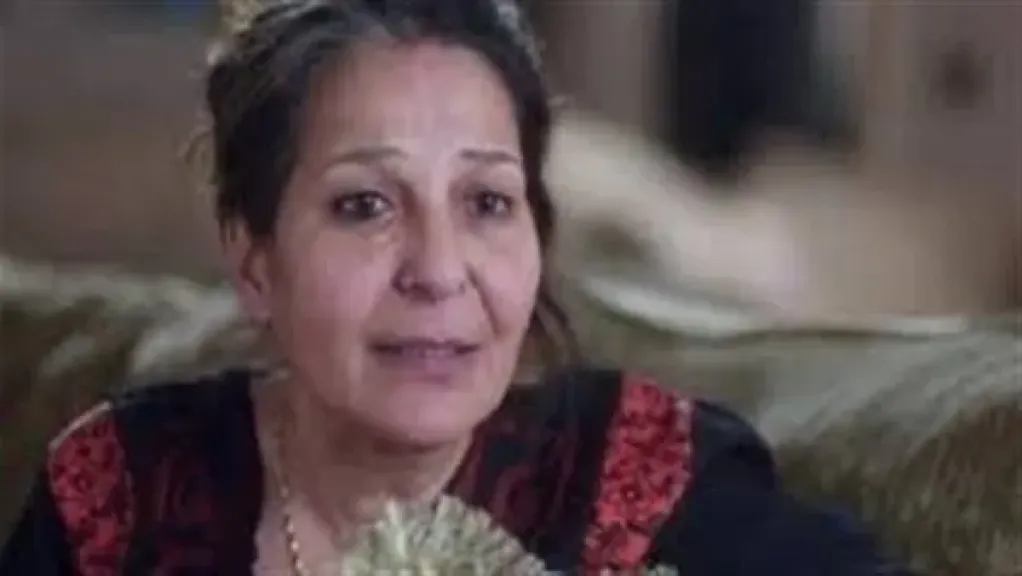 حنان يوسف تناشد الجمهور الدعاء لشقيقها بعد نقله للعناية المركزة