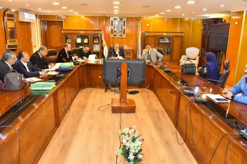 محافظ أسيوط يترأس لجنة اختيار قيادات جديدة بمديرية الزراعة وفق معايير الكفاءة