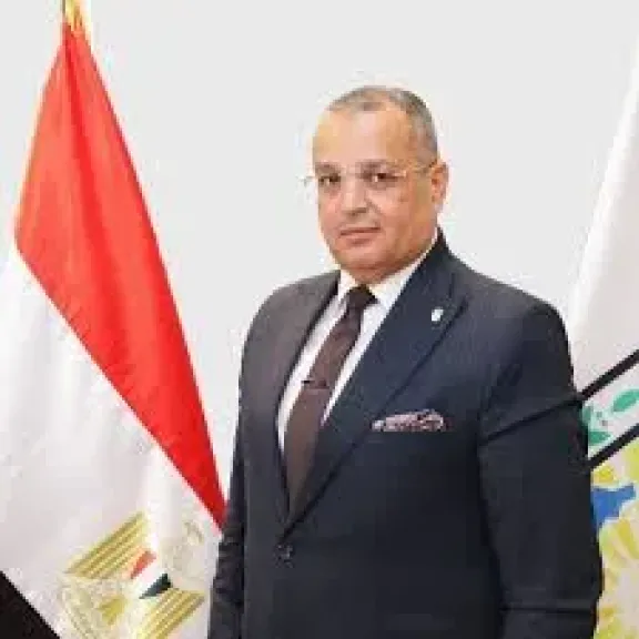 محافظ جنوب سيناء ووزير النقل يبحثان سبل تعزيز خطط التنمية