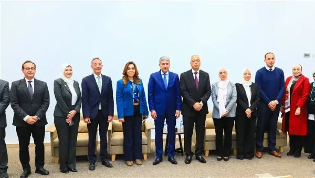 استلام تقرير البصمة الكربونية لحفل الافتتاح الرسمي للمتحف المصري الكبير