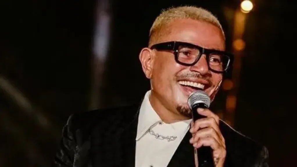 أغنية مشهورة لمحمد فؤاد تمني عمرو دياب غنائها.. أيمن بهجت قمر يكشف مفاجأة