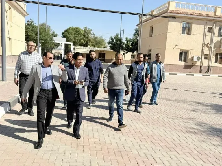 وكيل صحة الأقصر يتابع سير العمل بمستشفى حميات الأقصر