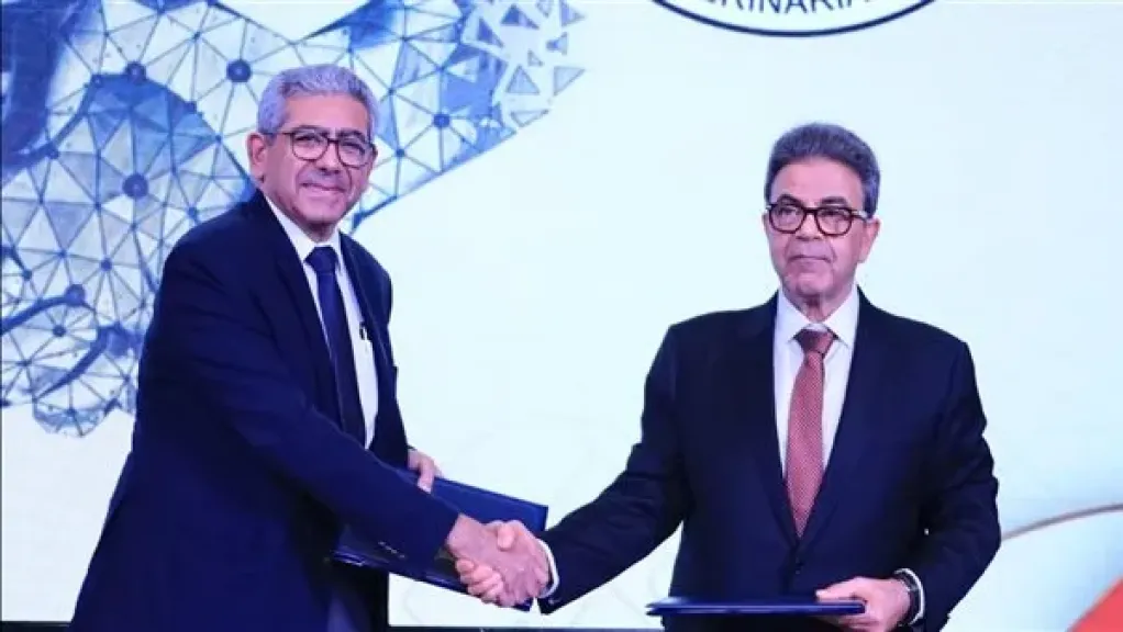 نقابة الأطباء البيطريين توقع اتفاق تعاون مع الجامعة الأمريكية بالقاهرة