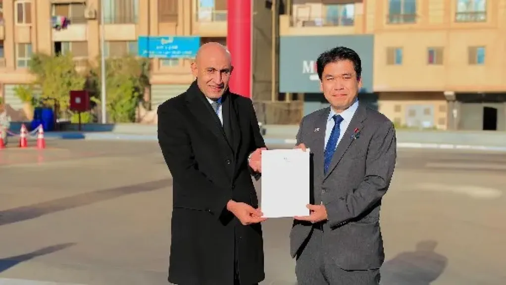 وزير التعليم يصطحب نظيره الياباني لتفقد محور شينزو آبي.. ويُسلّمه رسالة شكر من الرئيس