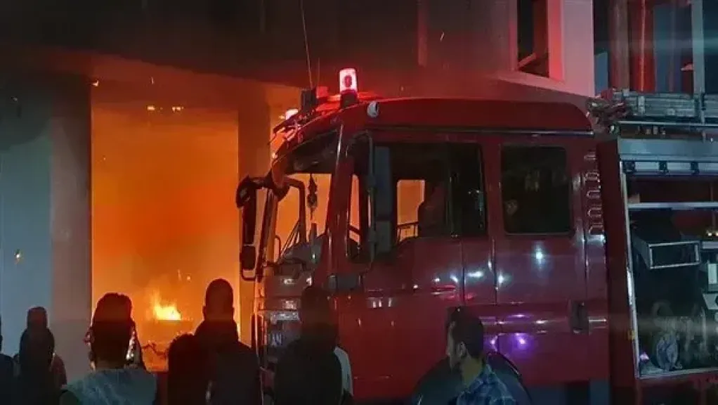 السيطرة على حريق في منطقة ألعاب أطفال بجوار مستشفى الأحرار بالشرقية