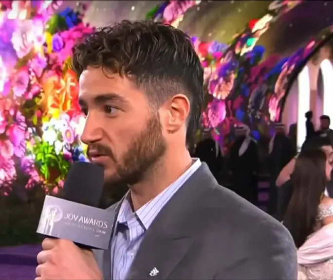 أحمد مالك من Joy Awards: سعيد بترشيحي عن فيلم «6 أيام».. والجمهور أحبه