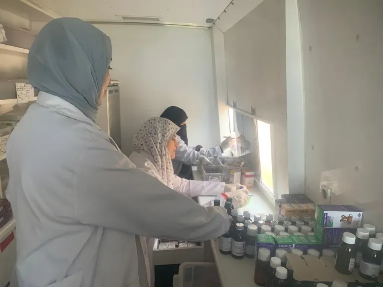 البحيرة: الكشف على 683 مريضًا في قافلة طبية بكوم حمادة