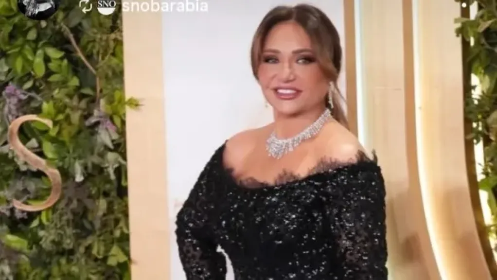 بالأسود.. ليلي علوي تتألق في أحدث ظهور
