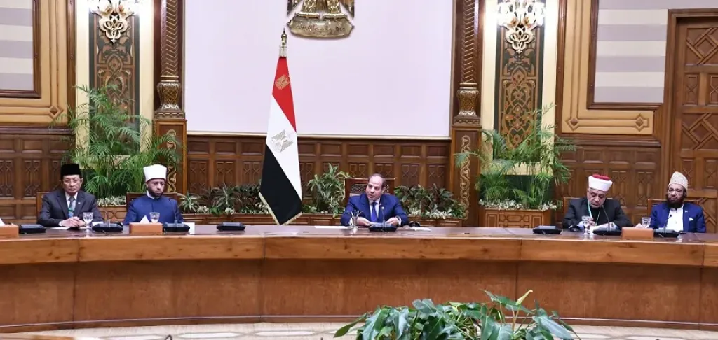 الرئيس السيسي: بناء الإنسان وصياغة خطاب ديني مستنير هما السبيل لمواجهة التطرف وصون الأوطان