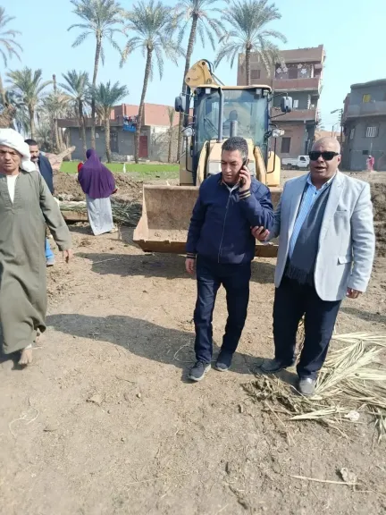 إزالة 35 تعديا على أراضٍ زراعية في سنهور البحرية بالفيوم