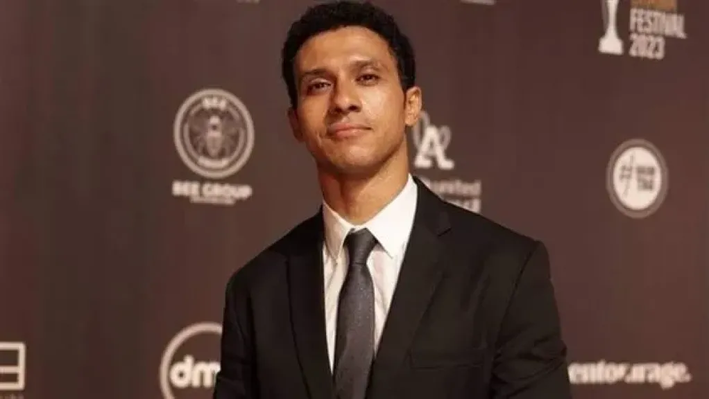 مسلسل بطل العالم.. إشادة خاصة من تامر حسني بأداء عصام عمر