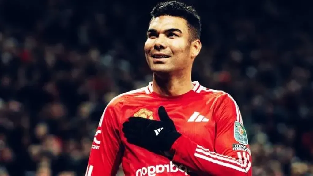 مانشستر يونايتد يدرس ضم 4 لاعبين لتعويض كاسيميرو