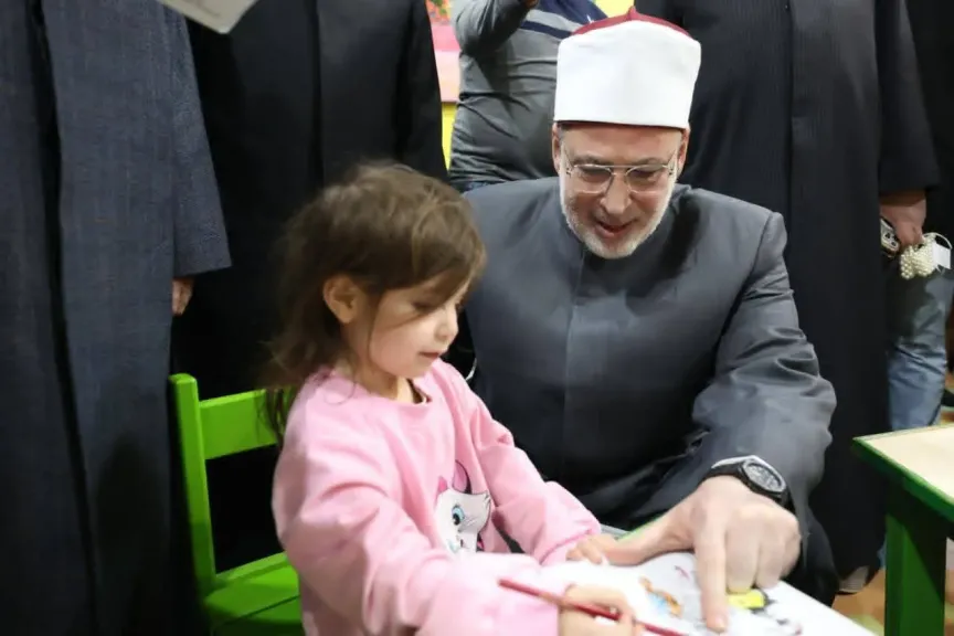 قيادات أزهرية تزور ركن مجلة ”نور للأطفال” وتتابع أنشطته بمعرض الكتاب الـ 57