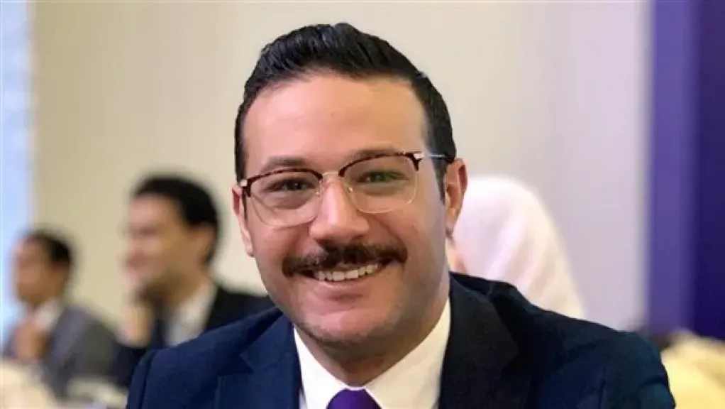 طاهر أبو زيد يتقدم بأوراق ترشحه لعضوية مجلس شعبة ميكانيكا بانتخابات المهندسين