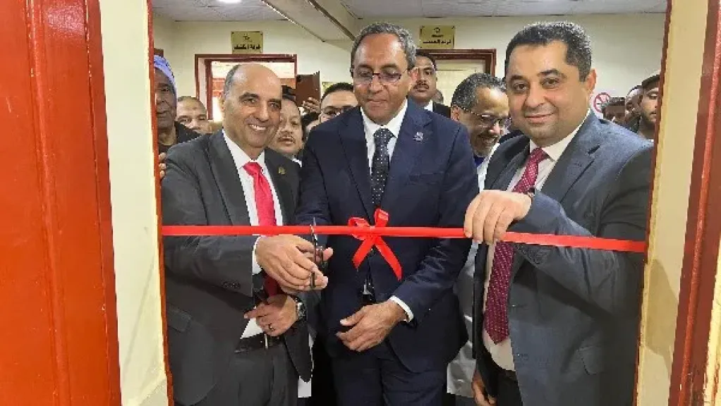 محافظ قنا يفتتح وحدة عناية مركزة متكاملة بمستشفى قوص المركزى