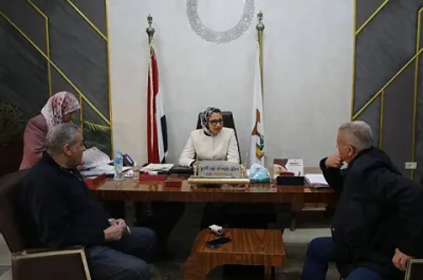 نائب محافظ الوادي الجديد تلتقي وفد الشركة المصرية لتجارة الأدوية لافتتاح صيدلية الإسعاف