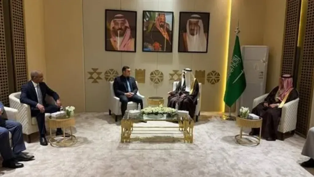 وزير الإسكان يتفقد أجنحة معرض ”إيفات السعودية 2026” بالرياض لبحث توطين التكنولوجيا وجذب الاستثمارات العالمية