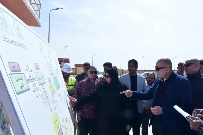 محافظ الأقصر يتابع مشروعات الصرف الصحي بأرمنت ضمن مبادرة حياة كريمة.. صور