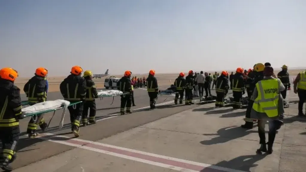 وزارة الطيران تنفّذ تجربة طوارئ موسعة لتعزيز جاهزية الطوارئ بمنظومة النقل الجوي