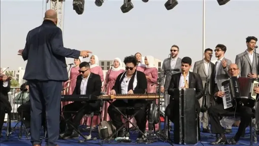 طنطا للموسيقى العربية وأجيال للعرائس يشعلان معرض القاهرة الدولي للكتاب