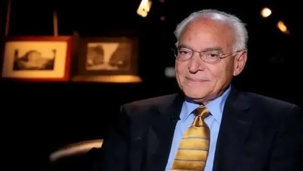 فاروق الباز عن حالته الصحية: الحمد لله.. كله تمام