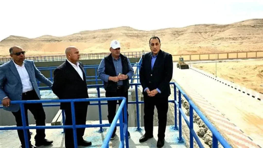 رئيس الوزراء يتفقد محطة معالجة الصرف الصحي الثلاثية ”بني حسن الشروق”