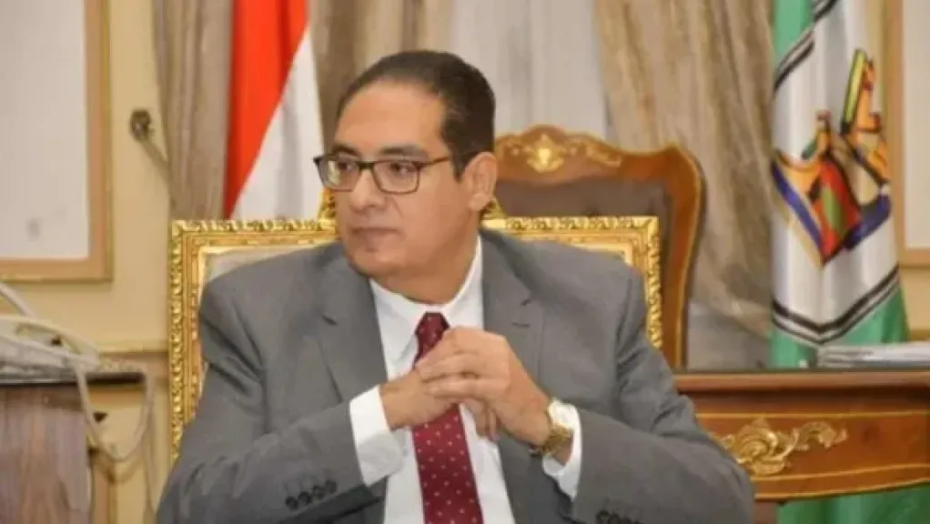 بعد تداول شكواه.. رئيس جامعة القاهرة يوجه بسرعة بحث أزمة طالب كلية الصيدلة