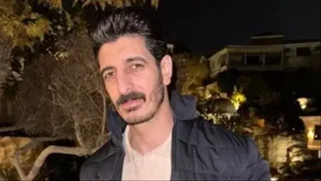 وسط حراسة مشدد.. وصول البلوجر شاكر المحكمة لتوقيع الاستئناف على حبسه