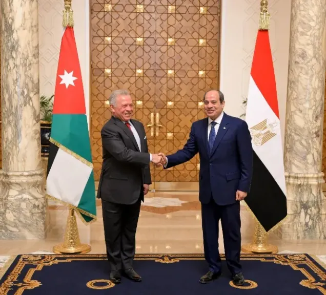 المتحدث الرئاسي ينشر صور استقبال الرئيس السيسي للعاهل الأردني والمباحثات الثنائية