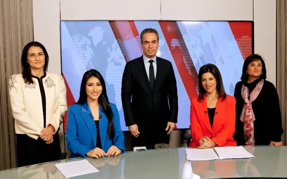 قناة النيل الدولية تدخل مرحلة جديدة.. المسلماني يفتتح استوديو النشرات المطوّر