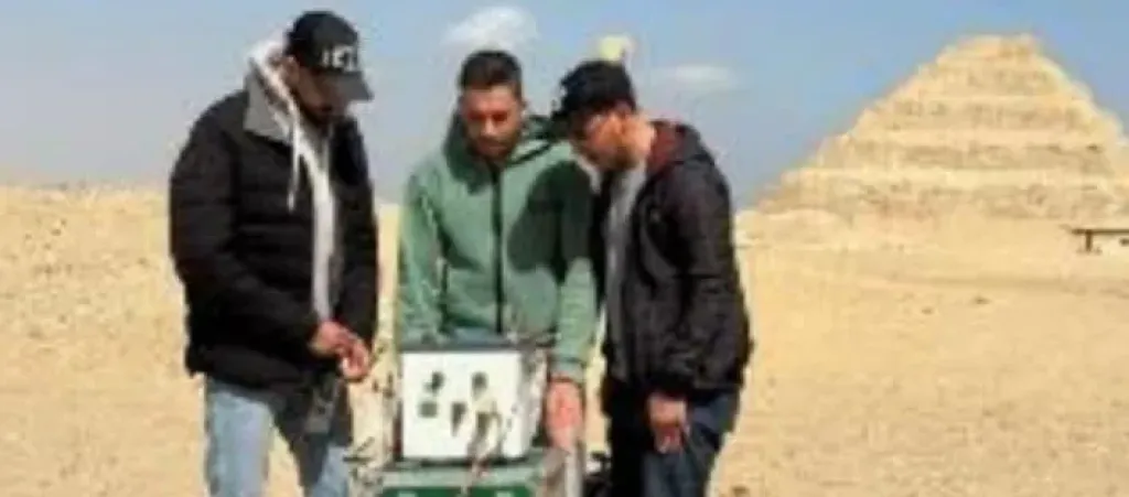بحث علمي مصري بجامعة القاهرة يكشف هياكل أثرية مدفونة في سقارة باستخدام الجيوفيزياء الحديثة |صور