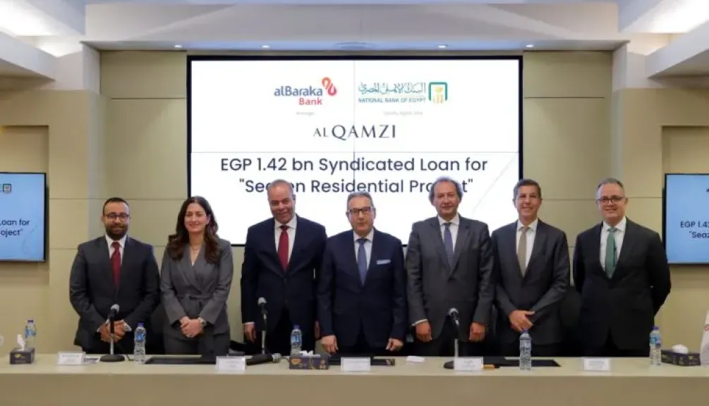 البنك الأهلي المصري يقود تمويلاً مشتركًا بقيمة 1.42 مليار جنيه لمشروع SEAZEN بالساحل الشمالي