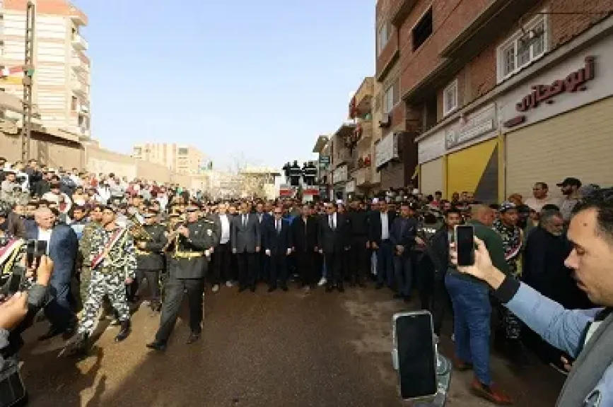 محافظ كفر الشيخ يتقدم الجنازة العسكرية لمعاون مباحث مركز شرطة الحامول في بيلا