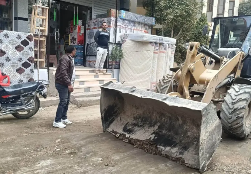 حملات مكثفة للنظافة ورفع الإشغالات وتسوية الطرق وتطوير الإنارة بيوسف الصديق بالفيوم