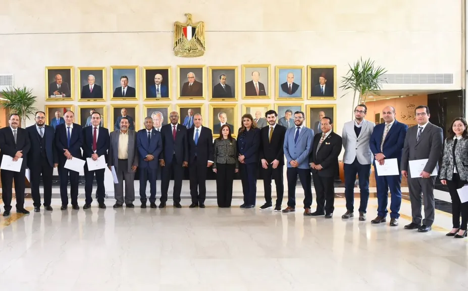 وزير الخارجية ونظيره السوداني يشاركان باحتفالية تكريم الفريق الطبي المصري المشارك في قافلة السودان