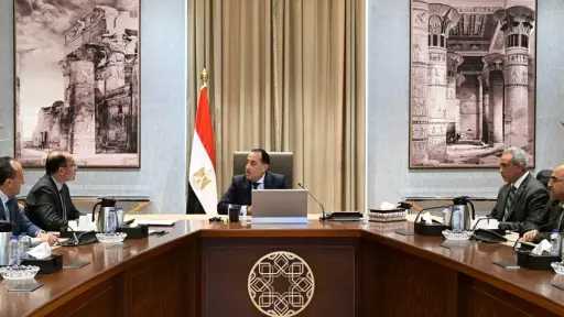 رئيس الوزراء يتابع مع وزير المالية عددا من ملفات العمل