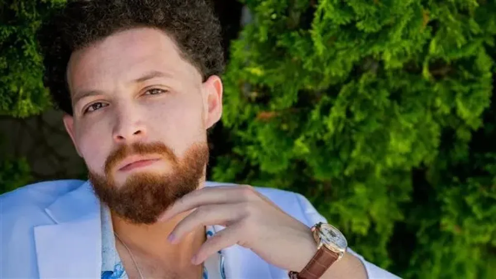 محامي الفنان محمود حجازي: موكلي تعرض لـ”كمين سيء”