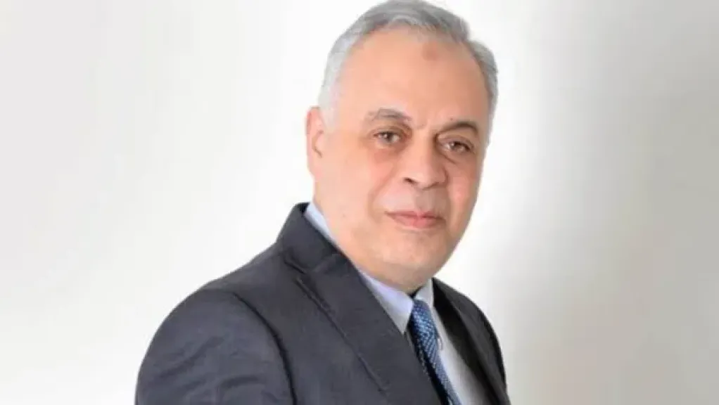 أشرف زكي: استبعاد أم جاسر شرط استئناف تصوير مسلسل «روح OFF»