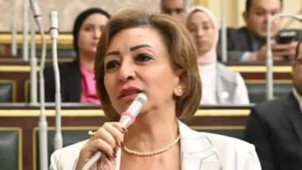 وكيل اتصالات النواب تطالب الفتيات بعدم التهاون مع أي محاولات ابتزاز رقمي