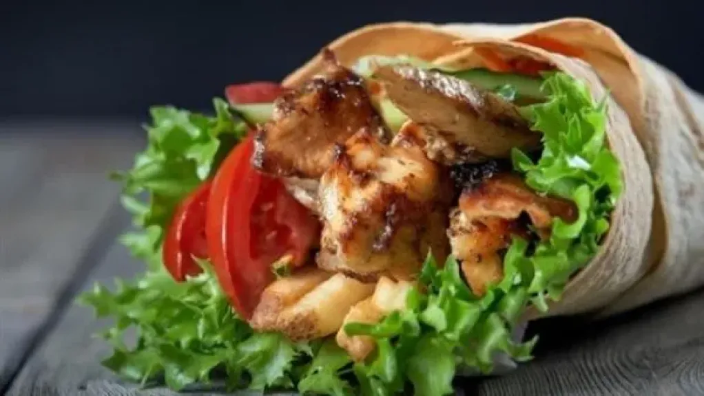 طريقة تحضير ساندويش خبز الصاج بالدجاج