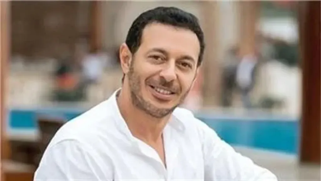 مخرج مشهور يتقدم ببلاغ لمباحث الإنترنت.. والسبب مصطفى شعبان