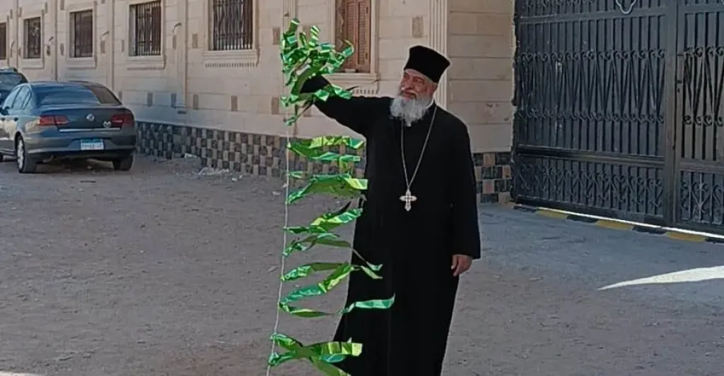 كنيسة السيدة العذراء بالغردقة تستقبل رمضان بالفانوس والزينة