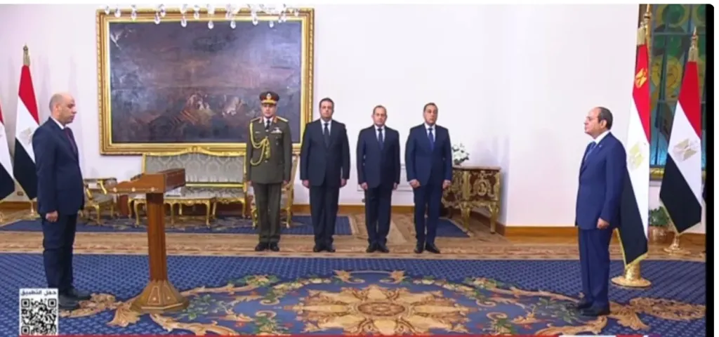 الوزراء الجدد يؤدون اليمين الدستورية أمام الرئيس السيسي