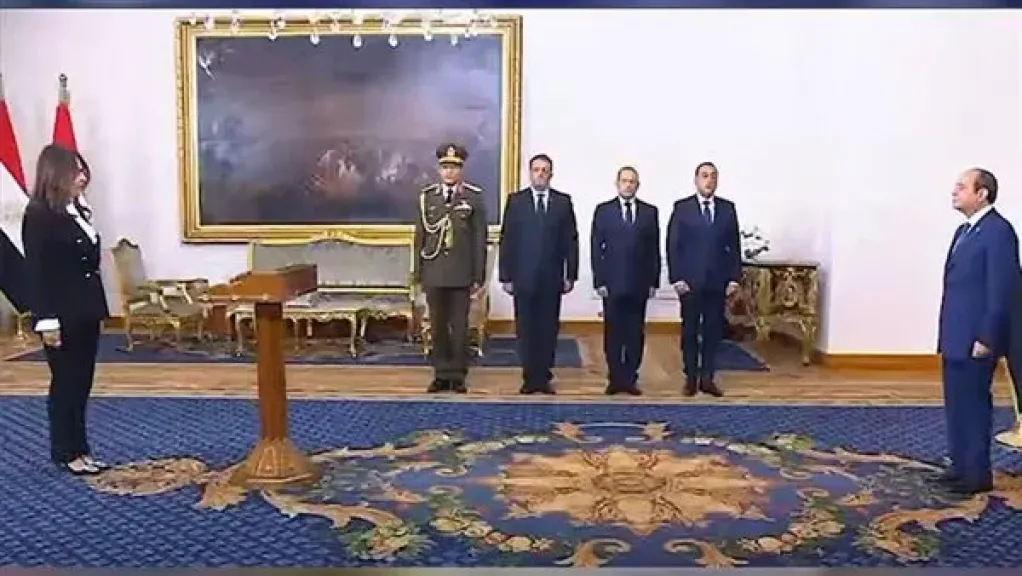 الدكتورة جيهان زكي تؤدي اليمين الدستورية وتباشر مهامها وزيرة للثقافة