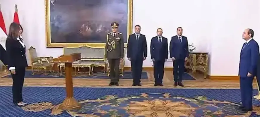 الدكتورة جيهان زكي تؤدي اليمين الدستورية وتباشر مهامها وزيرة للثقافة