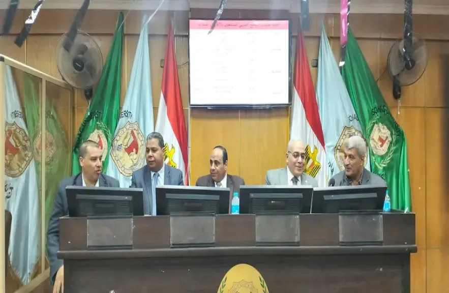 كلية الزراعة بسوهاج تفتتح فعاليات الدورة التدريبية الـ16 للمشتغلين في تجارة المبيدات