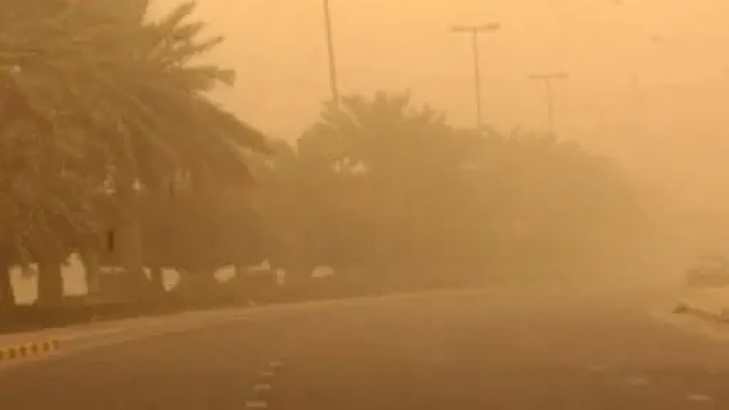 الأرصاد تحذر: أتربة عالقة واضطراب شديد في ملاحة ”المتوسط” اليوم