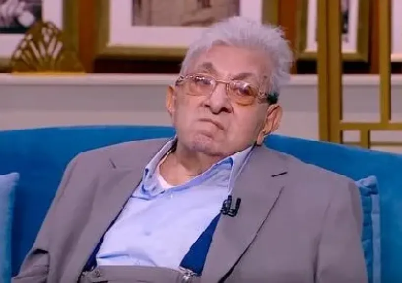 فاروق فلوكس يكشف تفاصيل كتابه «الزمن وأنا»: فترة مرضي كانت دافعي للتدوين