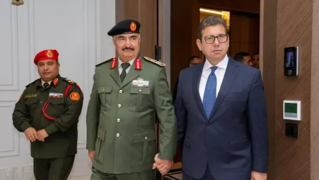 رئيس المخابرات العامة يلتقي المشير خليفة حفتر وينقل له تحيات الرئيس السيسي